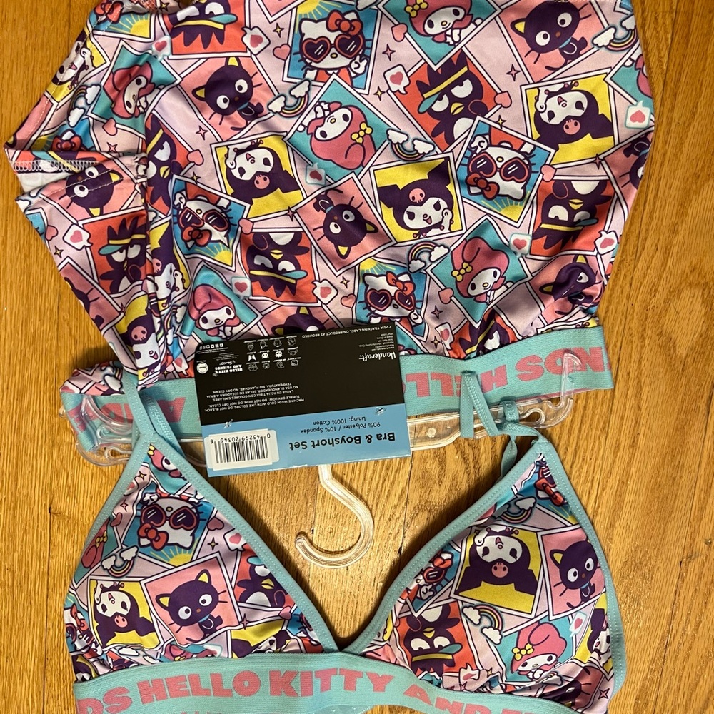 - Hello kitty bra and booty shorts Sanrio Hello Kitty Juniors